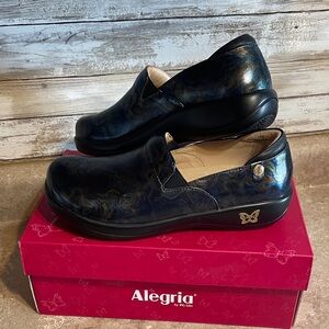 Alegria Size 9 (40) Iridescent Blue Slip-On Shoes